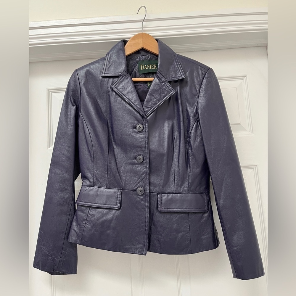 Danier Leather  women’s jacket size xsmall